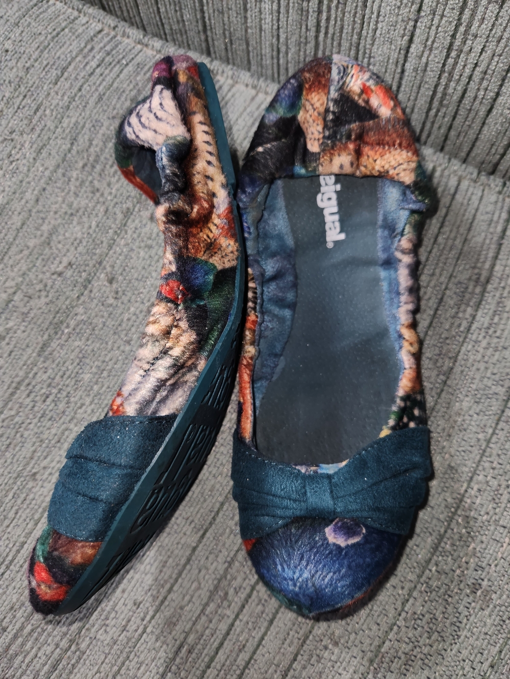🍉Desigual Ballet Flats